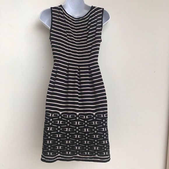 Max Studio black cream stretch dress size XS - Picture 5 of 8